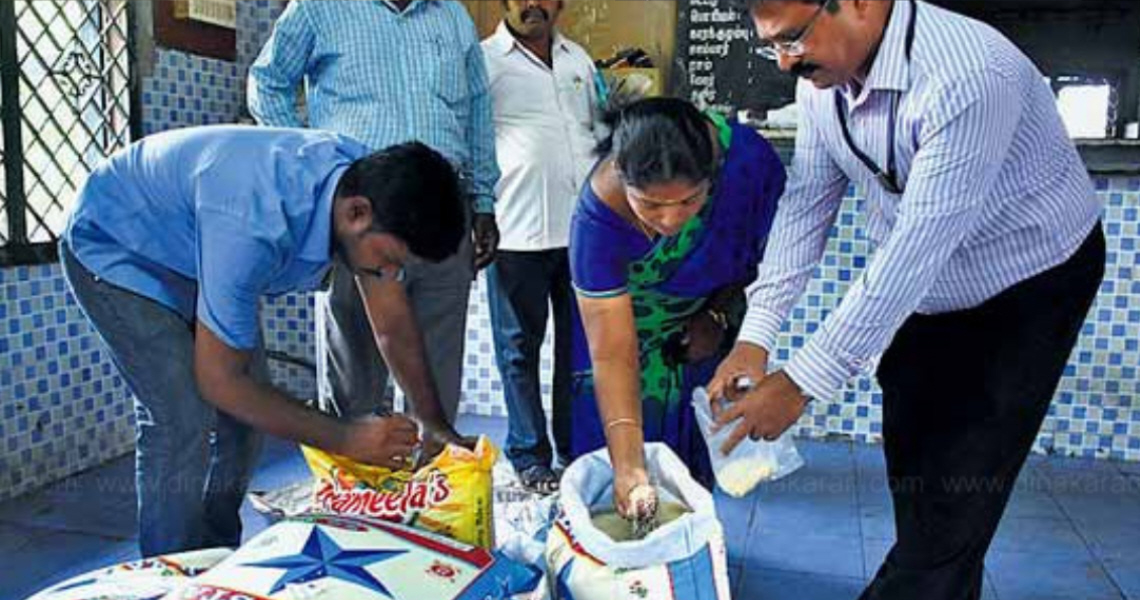 உணவு பாதுகாப்பு துறையில் பதிவு பெற்ற நிறுவனங்களில் பலகாரங்கள் வாங்க வேண்டும் – கலெக்டர் அறிவுறுத்தல் (23.10.2019)