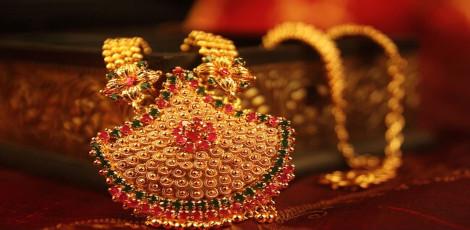 Gold Price Falls for Second Consecutive Day in Chennai; Silver Also Declines