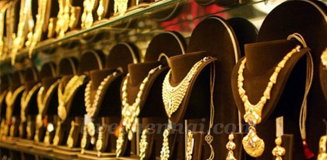 Chennai Gold Price Today: 22 Carat Gold Hits ₹1,19,120 Per Sovereign, Silver Price Falls